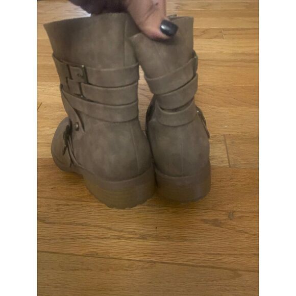 G by Guess Brown Faux Leather Ankle Boots Buckle & Zip Closure For Women 9.5M - Picture 4 of 8